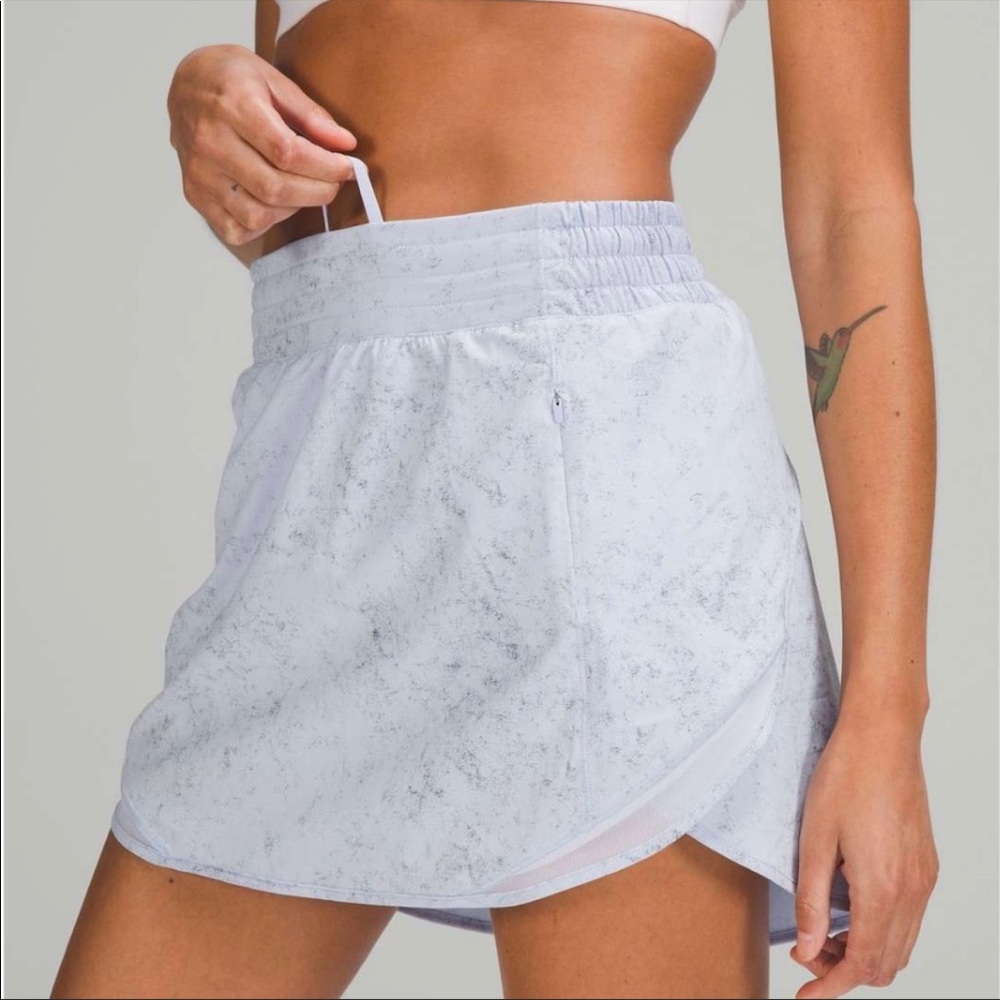 Lululemon Hotty Hot High-Rise Skirt